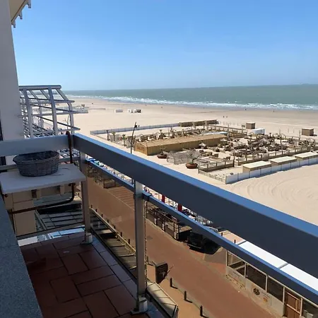 Apartment Met Zeezicht Blankenberge
